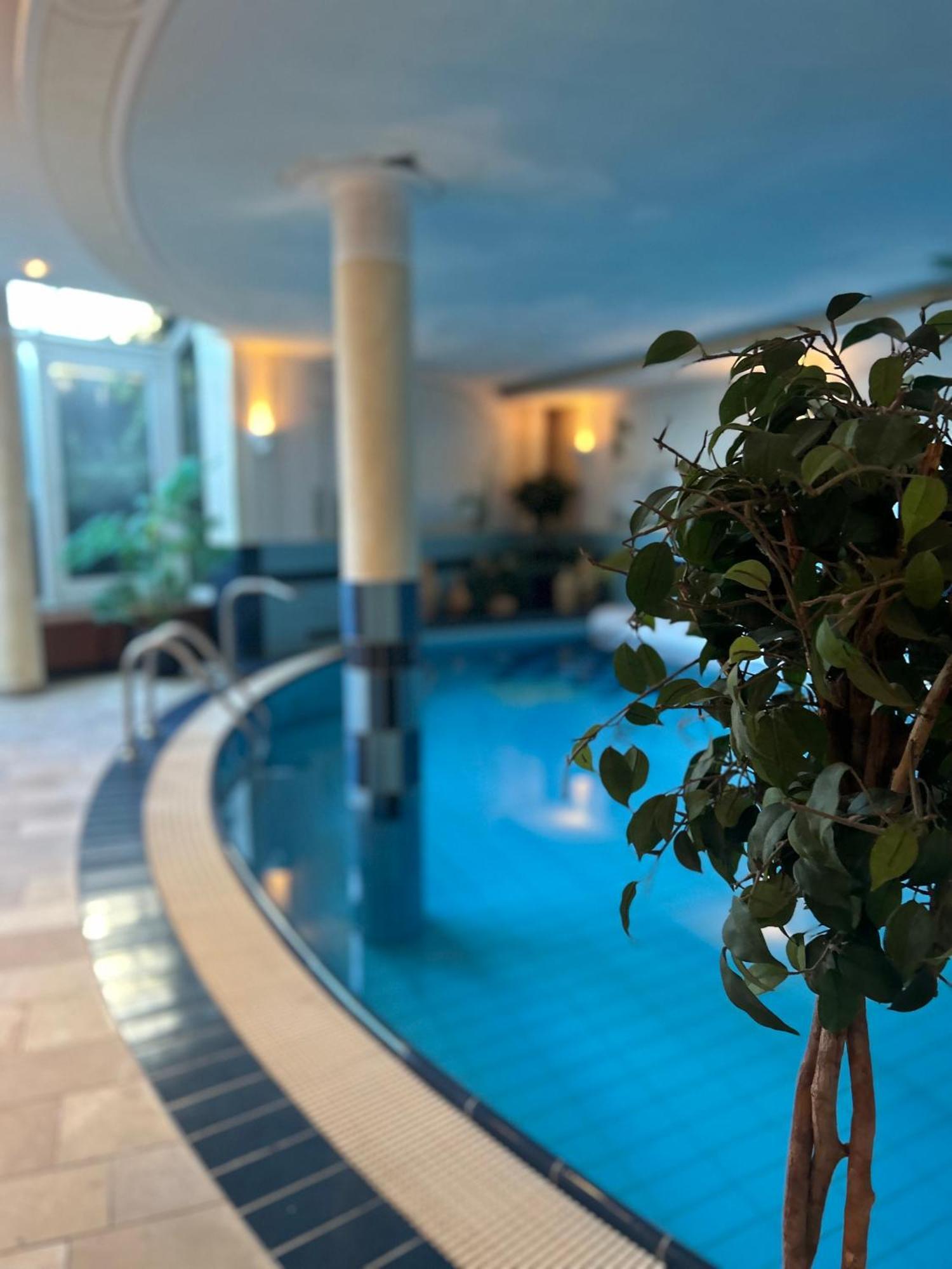 Hotel Seehof Leipzig Zwenkau Esterno foto