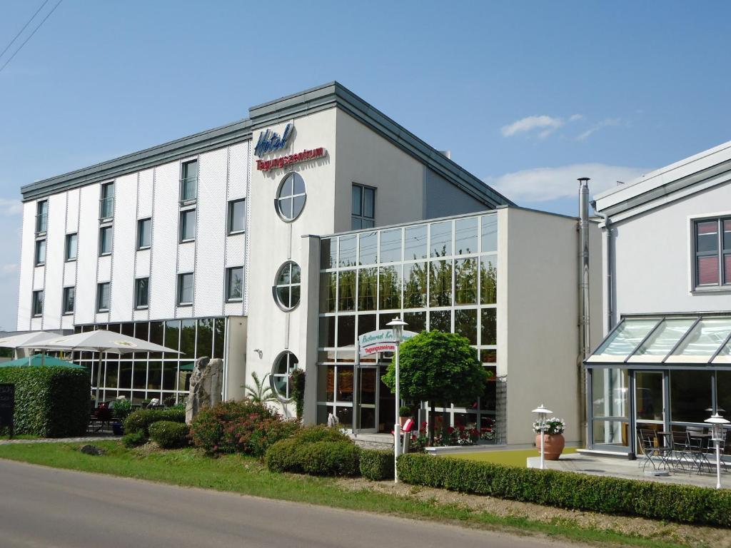 Hotel Seehof Leipzig Zwenkau Esterno foto